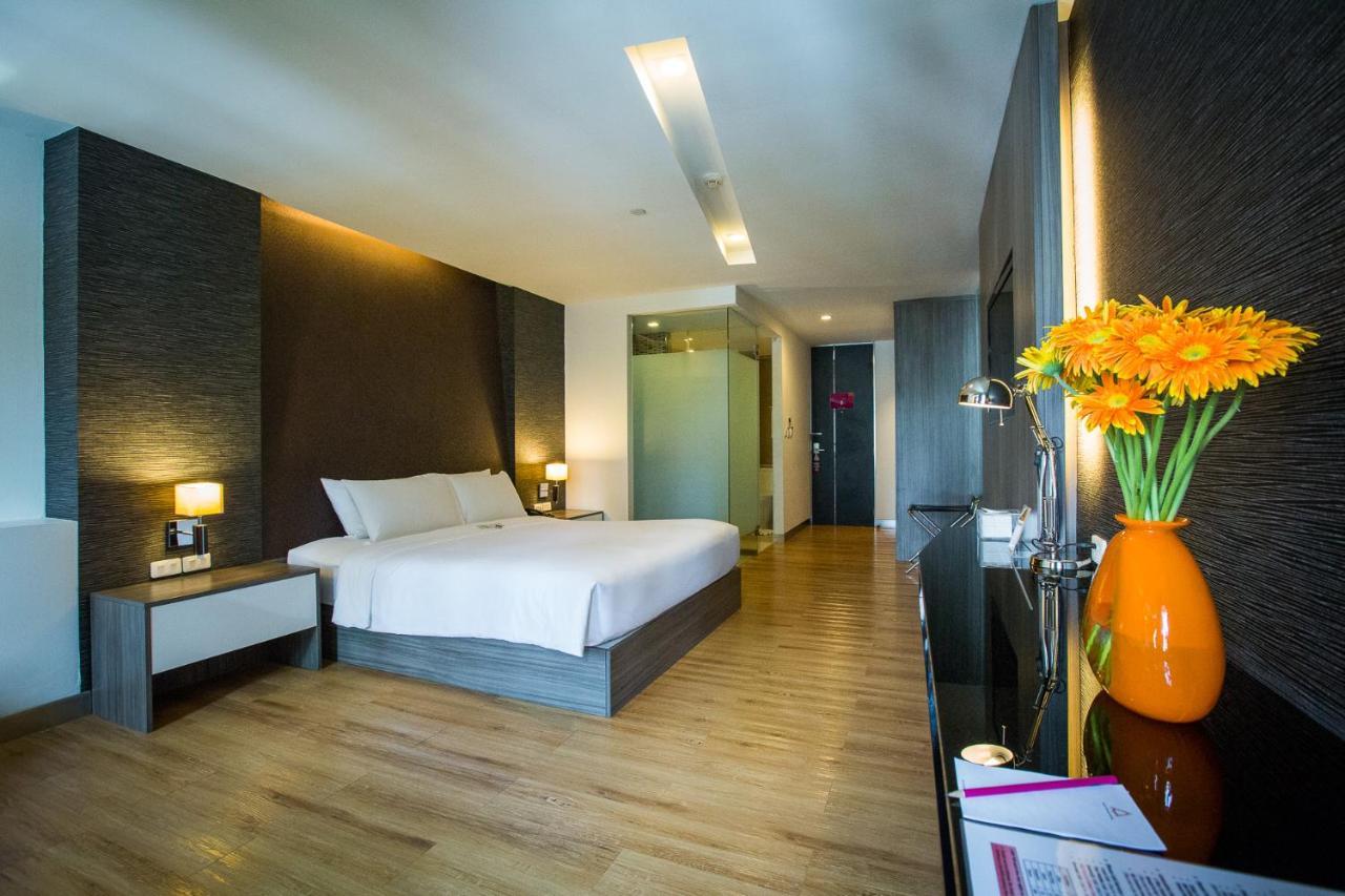 Trinity Silom Hotel Banguecoque Exterior foto