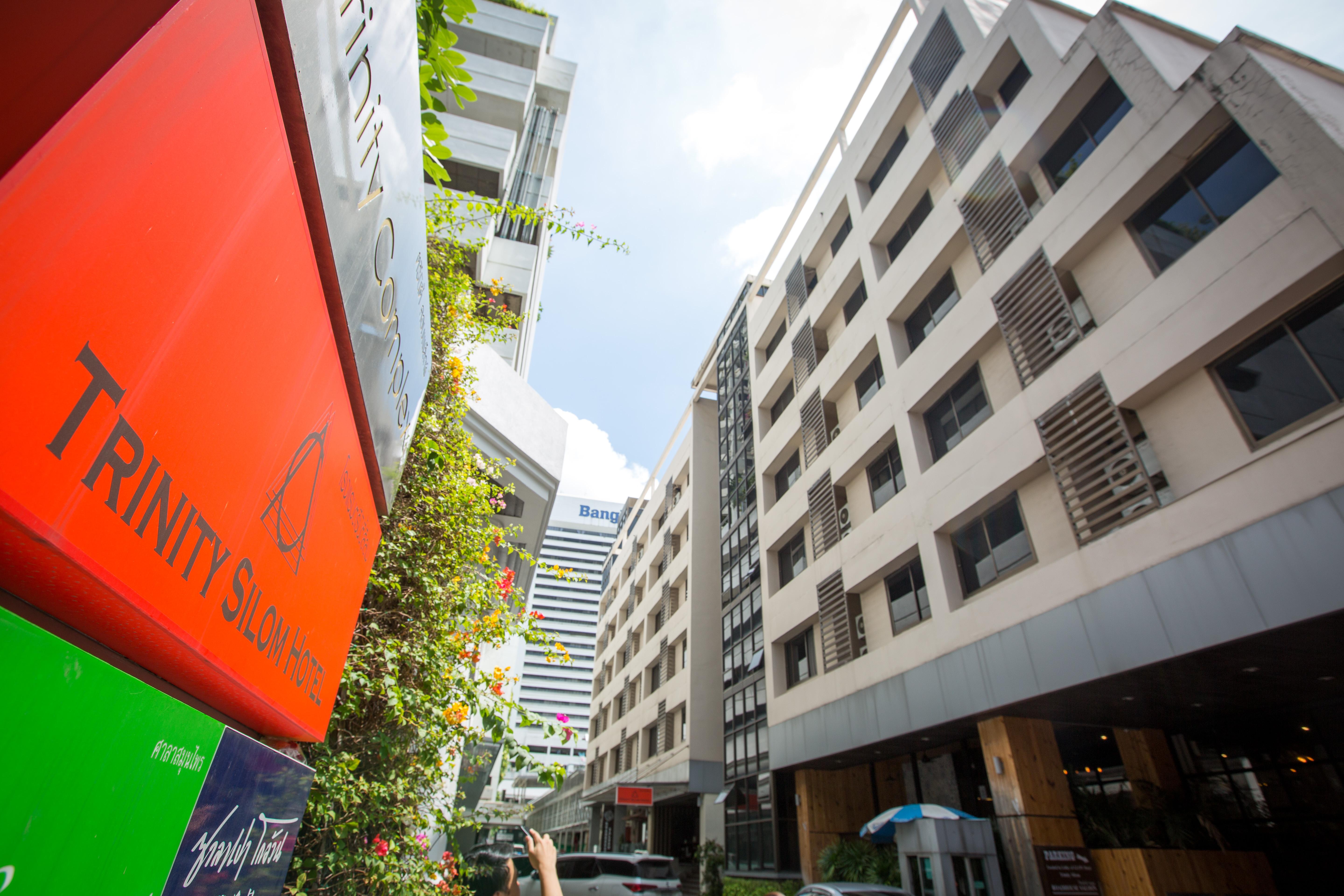 Trinity Silom Hotel Banguecoque Exterior foto