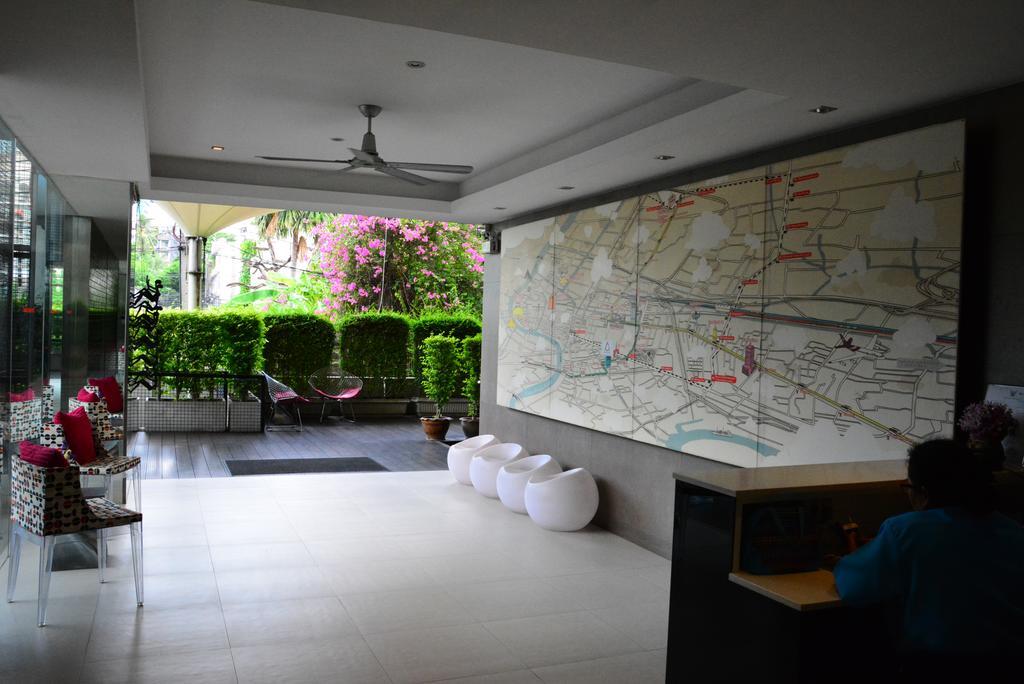 Trinity Silom Hotel Banguecoque Exterior foto
