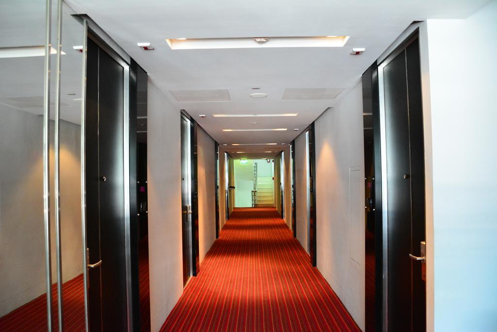 Trinity Silom Hotel Banguecoque Exterior foto