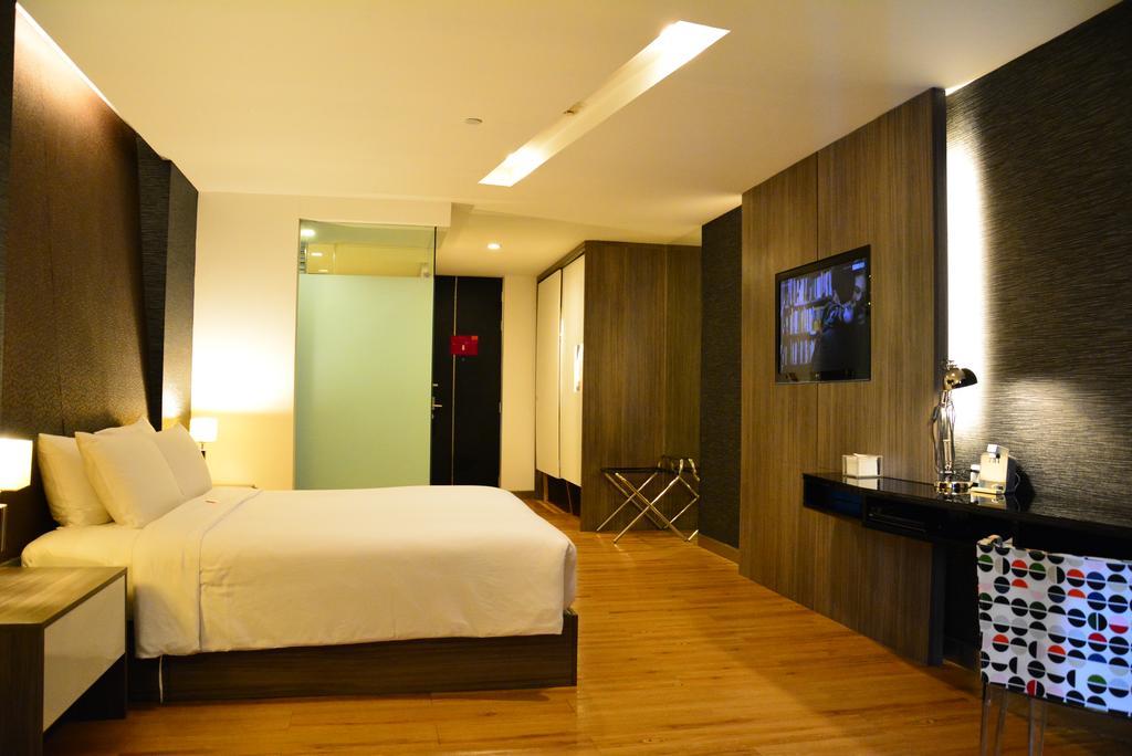 Trinity Silom Hotel Banguecoque Exterior foto